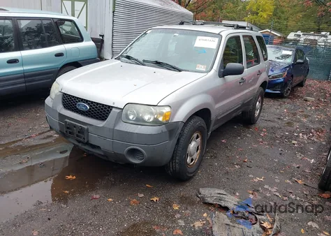2007 Ford Escape Xls/Xls Manual z USA, uszkodzony, nr VIN 1FMYU92Z17KA83262